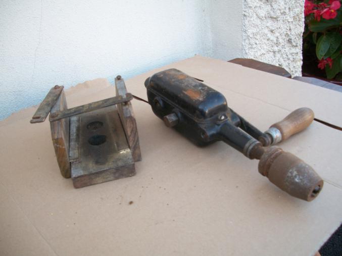 Chignole perceuse a main