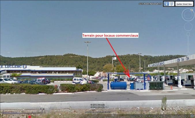 Terrain à destination commerciale