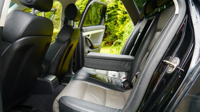 AUDI A4 III AVANT 1.9 TDI 116 AMBIENTE