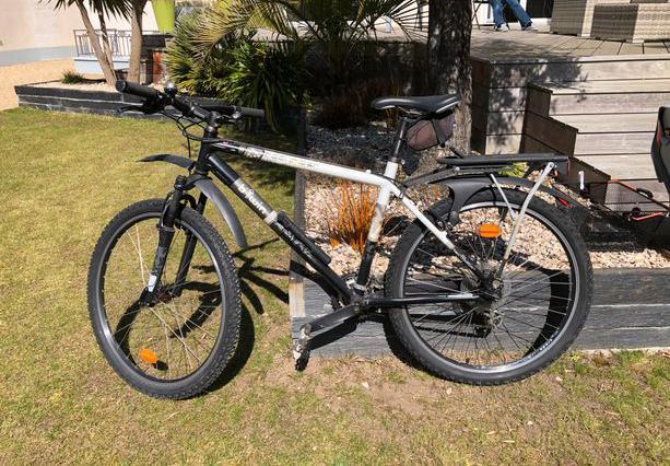 VTT BTWIN ROCKRIDER avec Porte bébé et panier