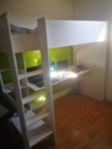 Lit superposé avec bureau intégré 