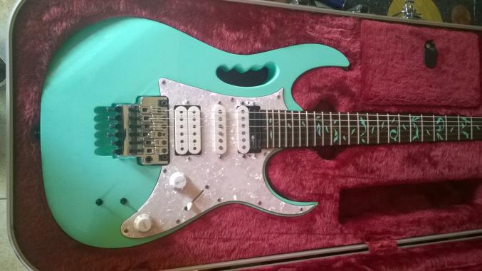 Guitare Ibanez prestige jem 70v "sea foam green" 