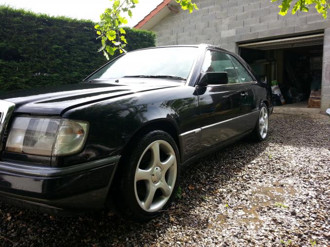 Mercedes coupé 300CE 24  