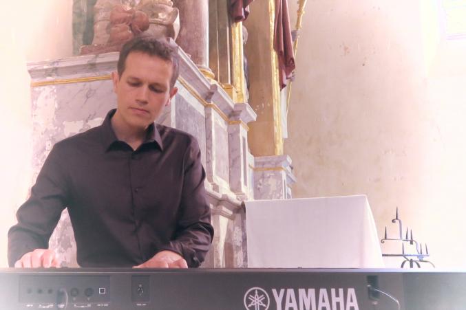 Chanteuse liturgique & gospel • messe de mariage NORMANDIE Calvados Caen Deauville