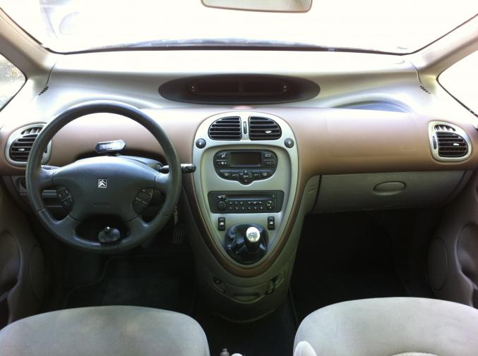 CITROEN PICASSO 2 LITRES HDI (TOUTES OPTIONS)