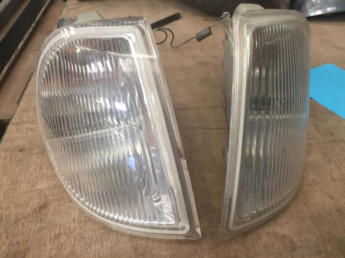 Clignotant av  droit et gauche  evasion serie 2