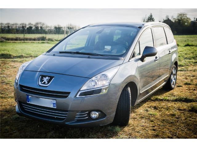 Peugeot 5008 1.6 e-HDi 112ch FAP BMP6 7pl. BLUE LI