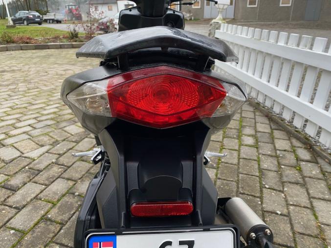 Peugeot Speedfight 4