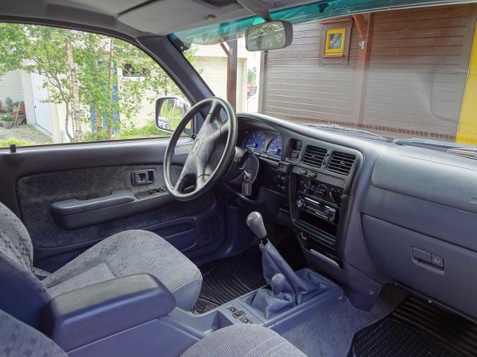 Toyota Hilux Arctic Trucks 35