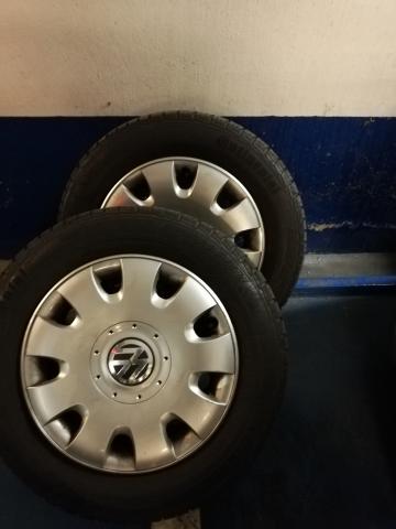2 roues metal avec pneus contacts