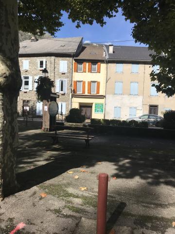 Grande Maison comprenant 2 appartements duplex dans les Pyrénées Ariégeoises - Vicdessos