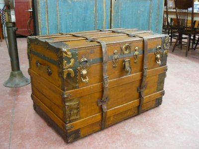 Ancienne malle, valise de voyage