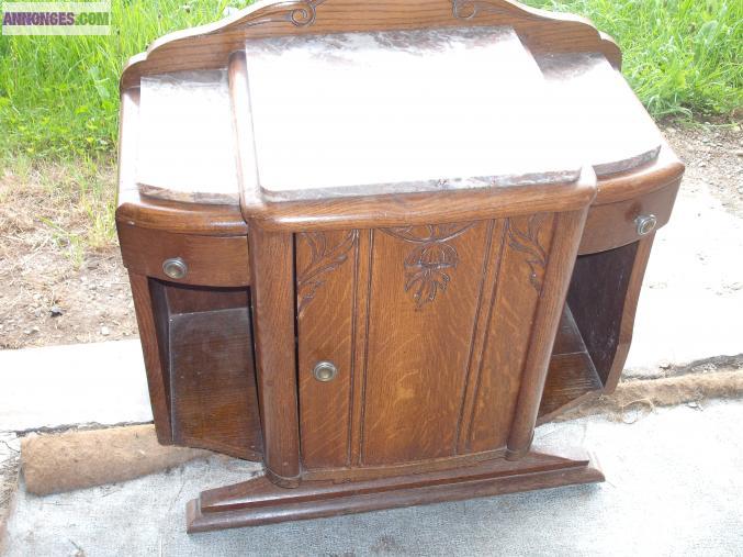 Table de nuit en marbre