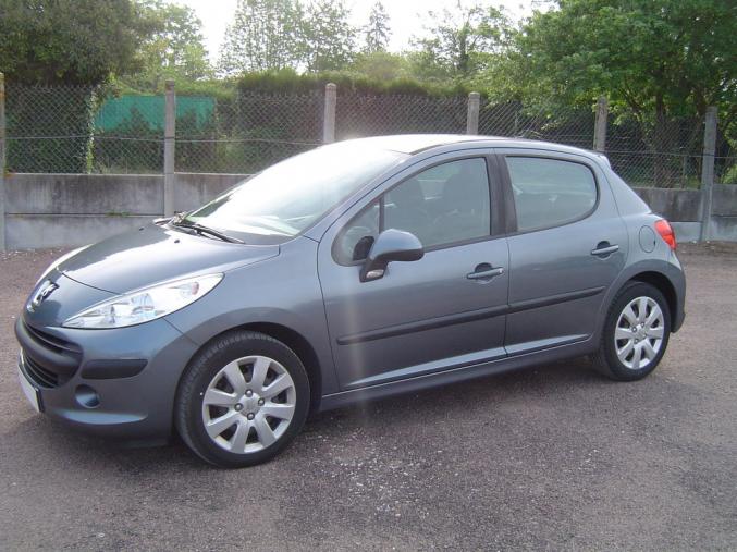 Peugeot 207 1.6 HDi 16v 90ch Exécutive 5p