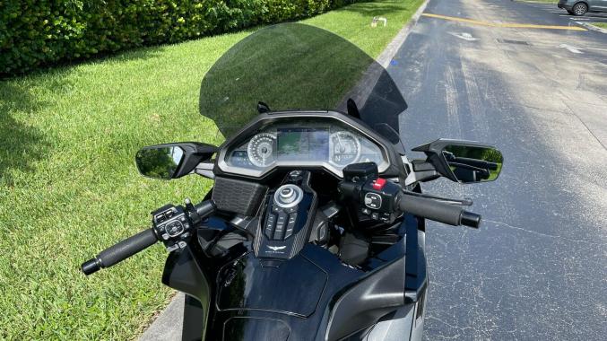 Honda Gold Wing GL1800 DCT Automatique Édition Noire