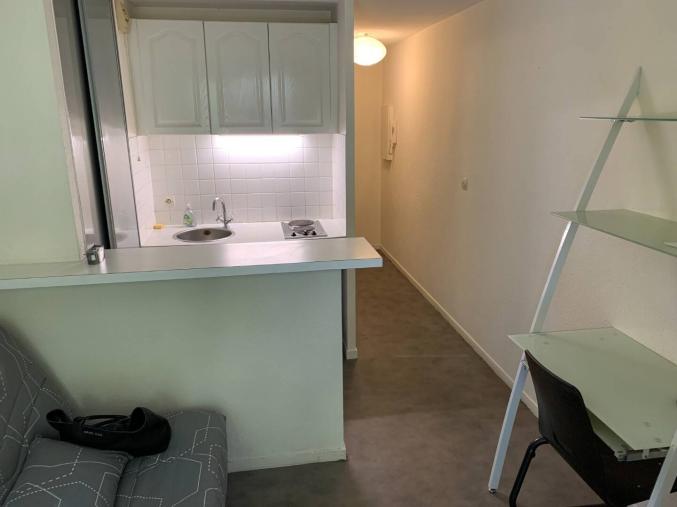 Studio au 3ème étage avec ascenseur