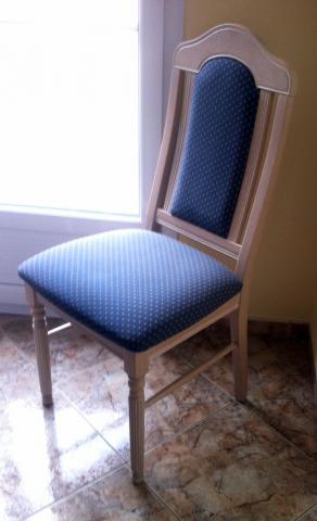 Buffet, miroir, table, 8 chaises en chêne