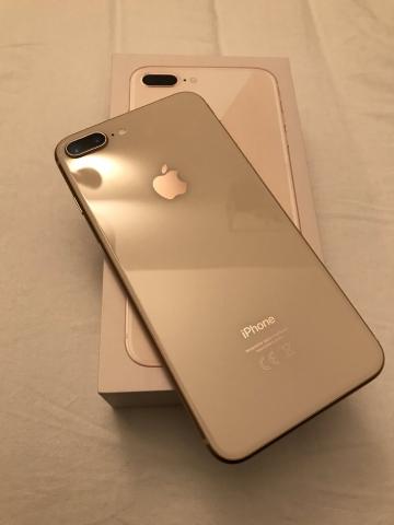 Vente iphone 8 plus couleur or tres clean et superbe