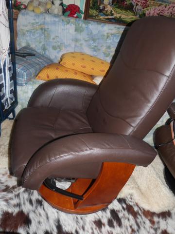 1 fauteuils electrique+repos pied massant