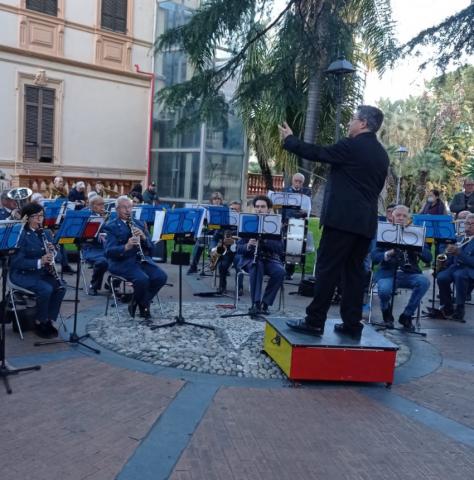 Vitaliano Gallo dirige l'Harmonie Municipale P. Anfossi le 4 Août 2026