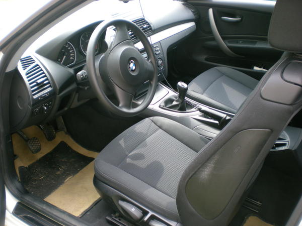 BMW blanche 3 portes