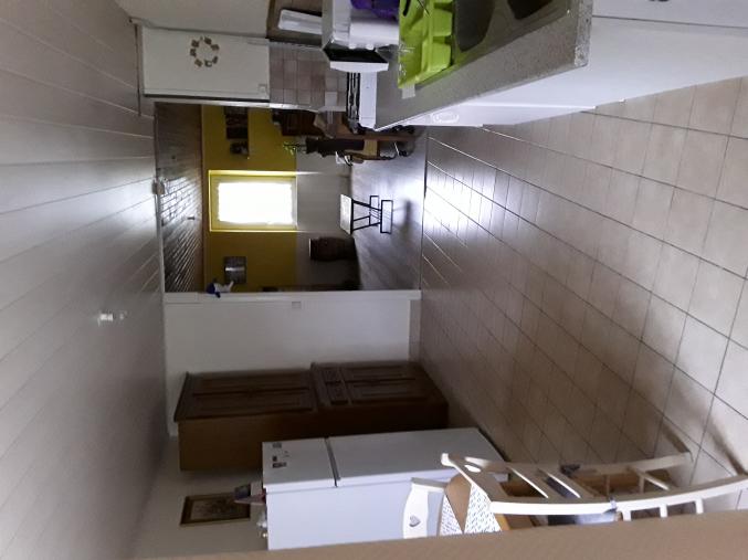 Petite maison avec petite terrasse