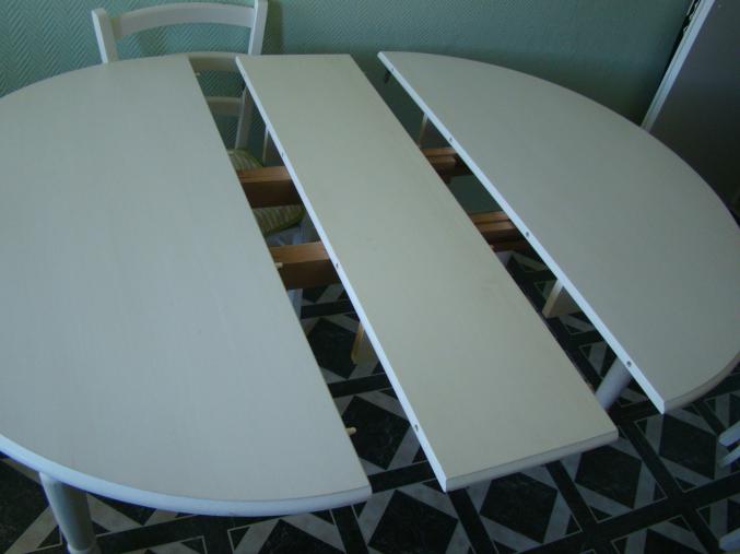 TABLE DE CUISINE DE STYLE BLANCHE