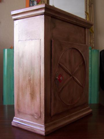 Petite armoire (murale)