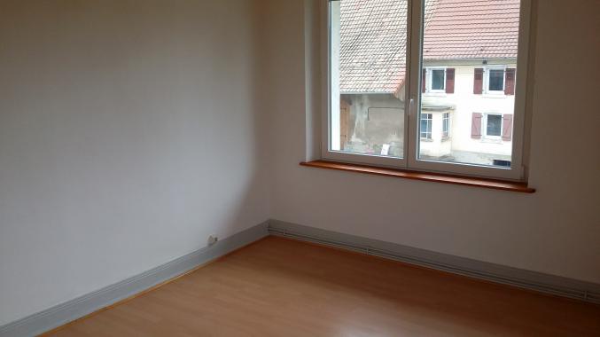 Maison mitoyenne composée de 2 appartements indépendants