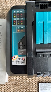 5 MAKITA Double chargeur + 2 Batteries 4AH BL1840B