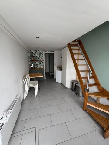 Studio meublé en duplex à louer