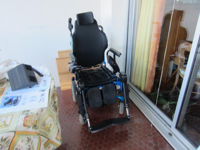Fauteuil roulant electrique