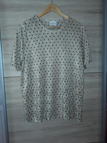 Haut beige satinée à pois