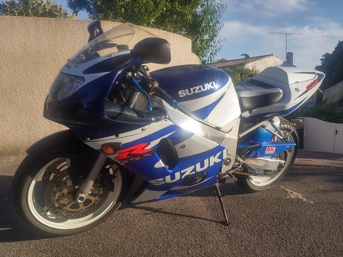 Gsxr k1 600
