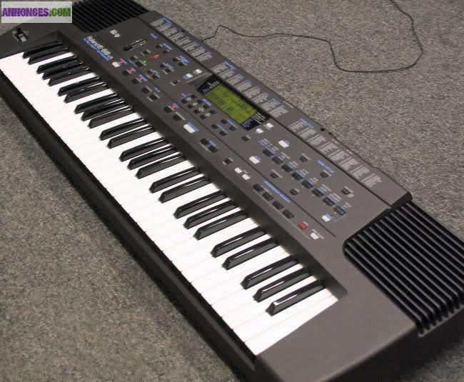 ROLAND E 500