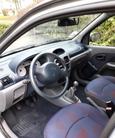 Clio II 1.4 Ludo - Distribution et allumage neufs