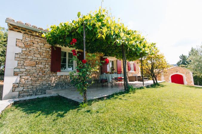 Mas 6 personnes piscine privée à Gordes Luberon Provence