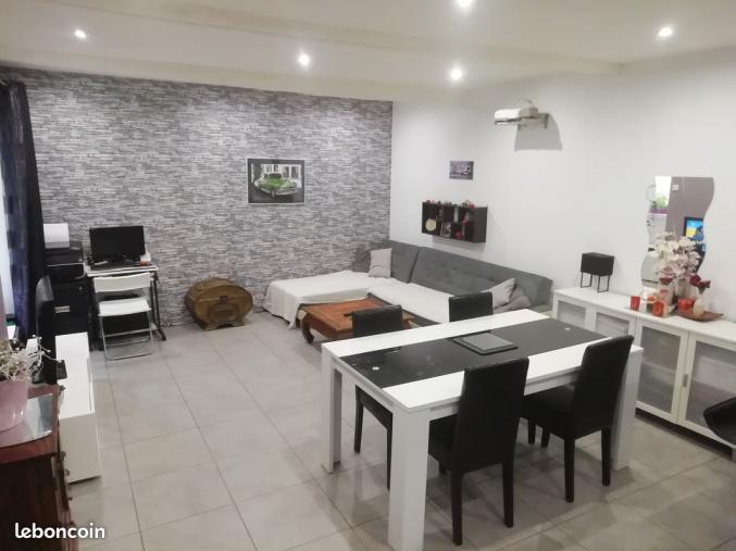 Maison de village et terrain