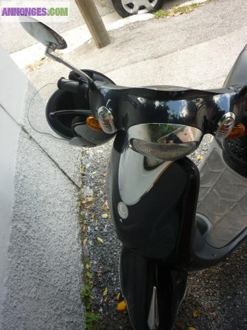 Scooter yiying noir 125 cm3