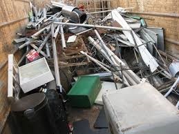 Débarrasse et récupère ferrailles