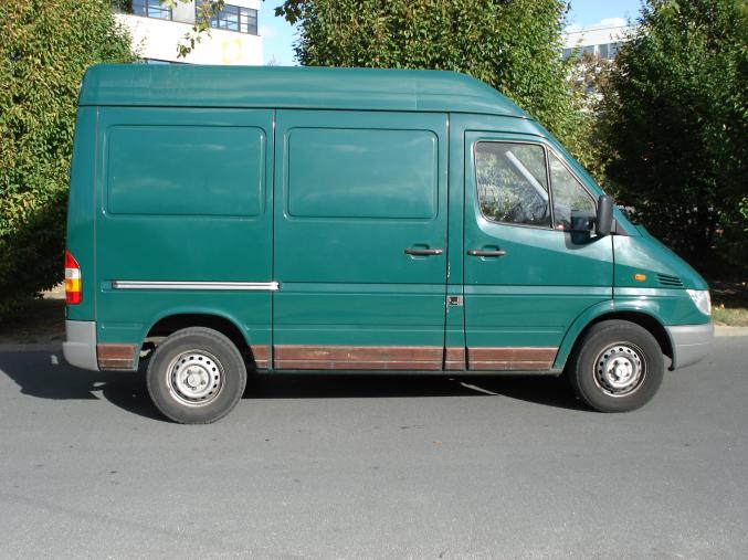 Fourgon avec Chauffeur Disponible aux Particuliers. 