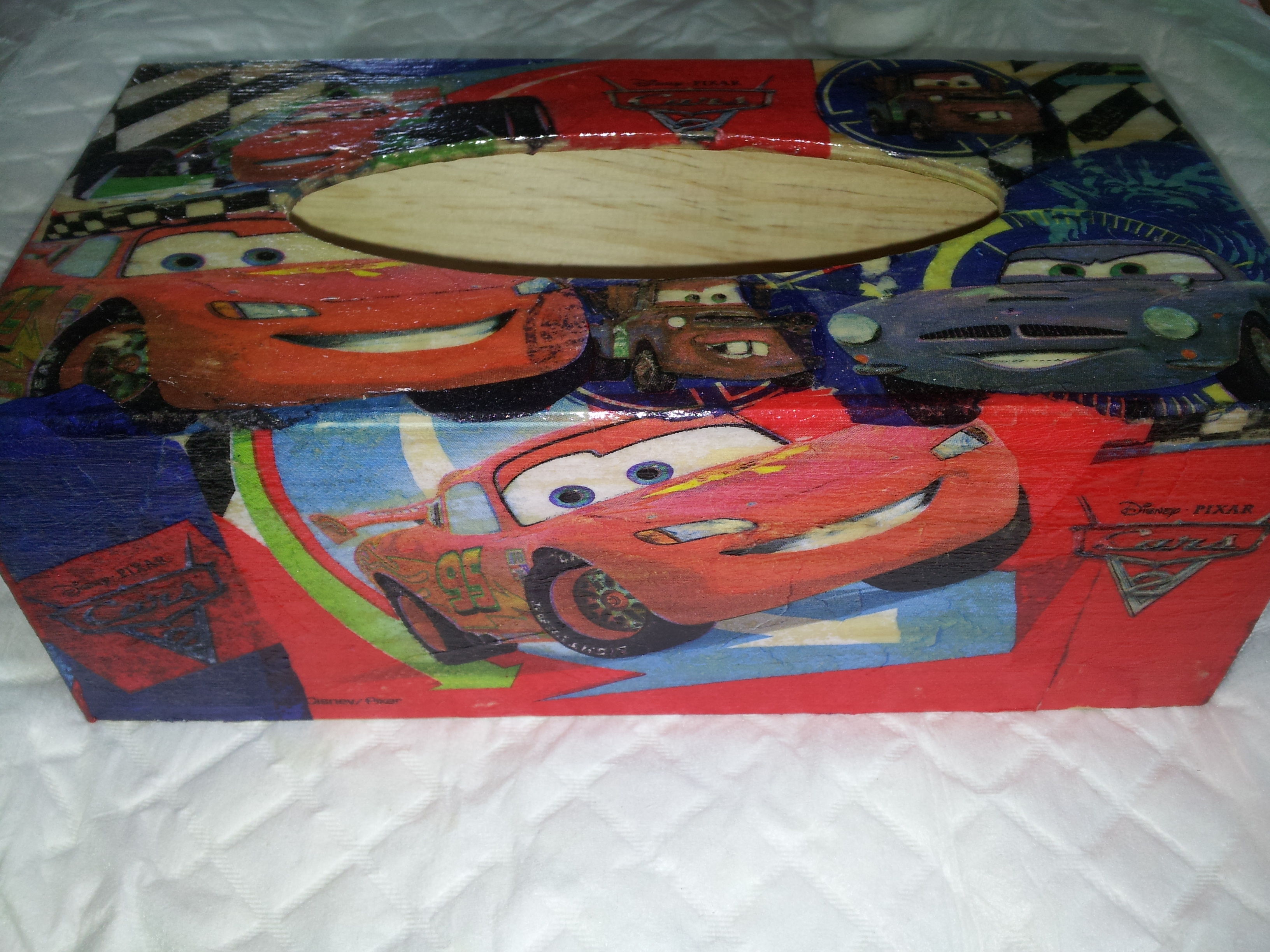 Boites a mouchoir walt disney "CARS"  fait a la main