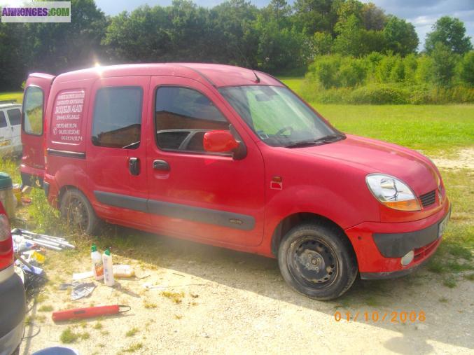 Superbe kangoo avec amenagement interieur