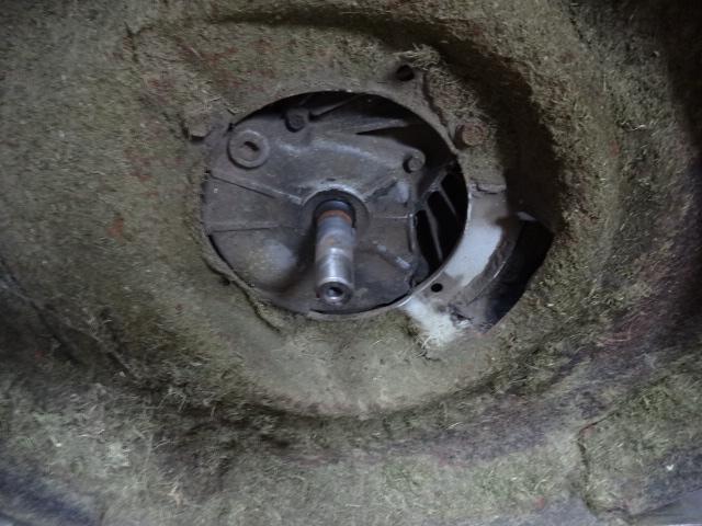 Devoilage arbre plié vibrequin tondeuse a gazon