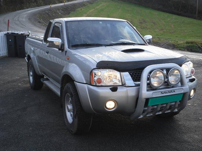 Nissan navara 2.5 tdi 