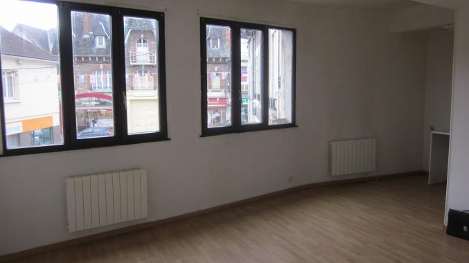 STUDIO CENTRE VILLE PERONNE