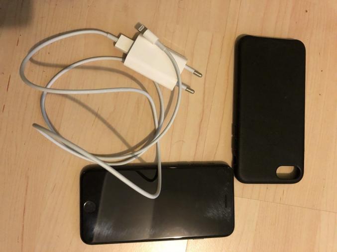 Apple iPhone 7 - 32GB - Schwarz