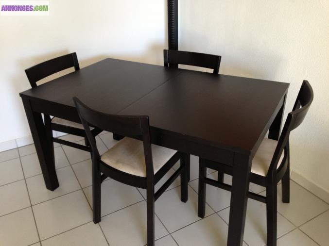 Table à manger + 4 Chaises
