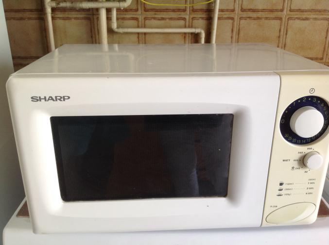 À Saisir un Micro-ondes