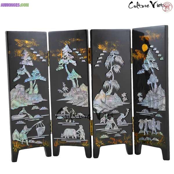 Paravent en bois laqué incrusté de nacre